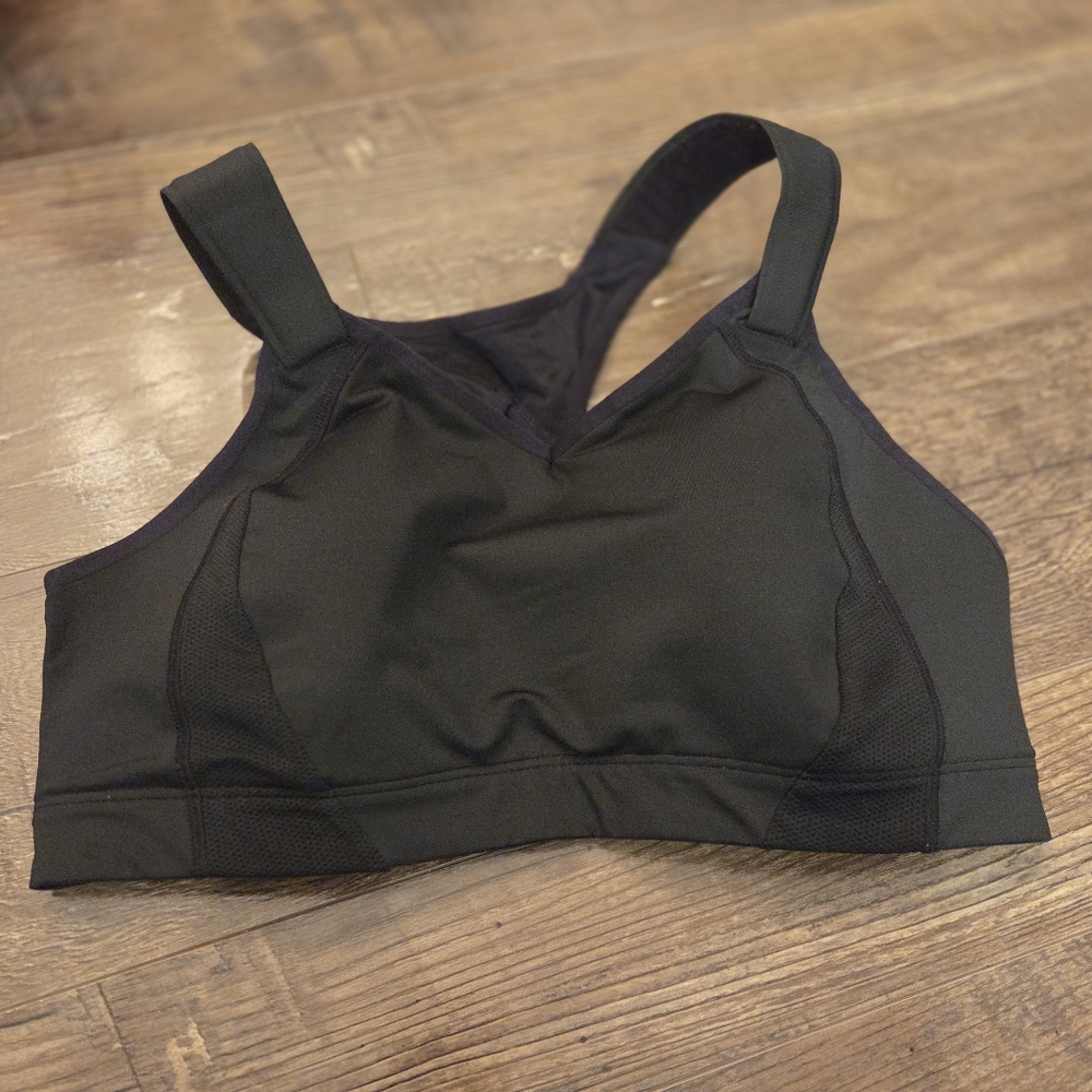 Moving Comfort Juno Sports Bra - 38D